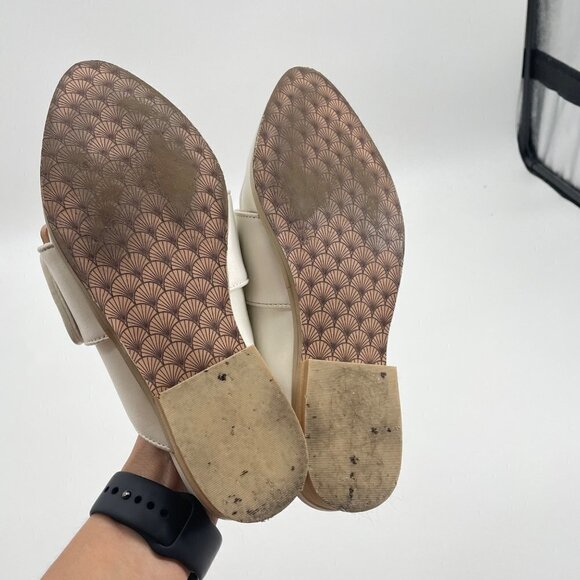 Kelsi Dagger Brooklyn Solar Mules White Loafers Womens Size 6 Wooden Buckle - Picture 8 of 9